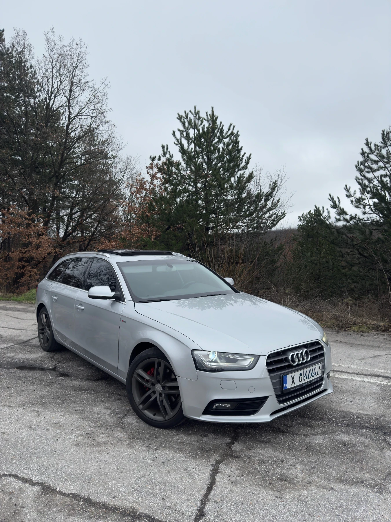 Audi A4 S Line/ Face Lift/  8 Скорости /PANO/NAV/  - изображение 4