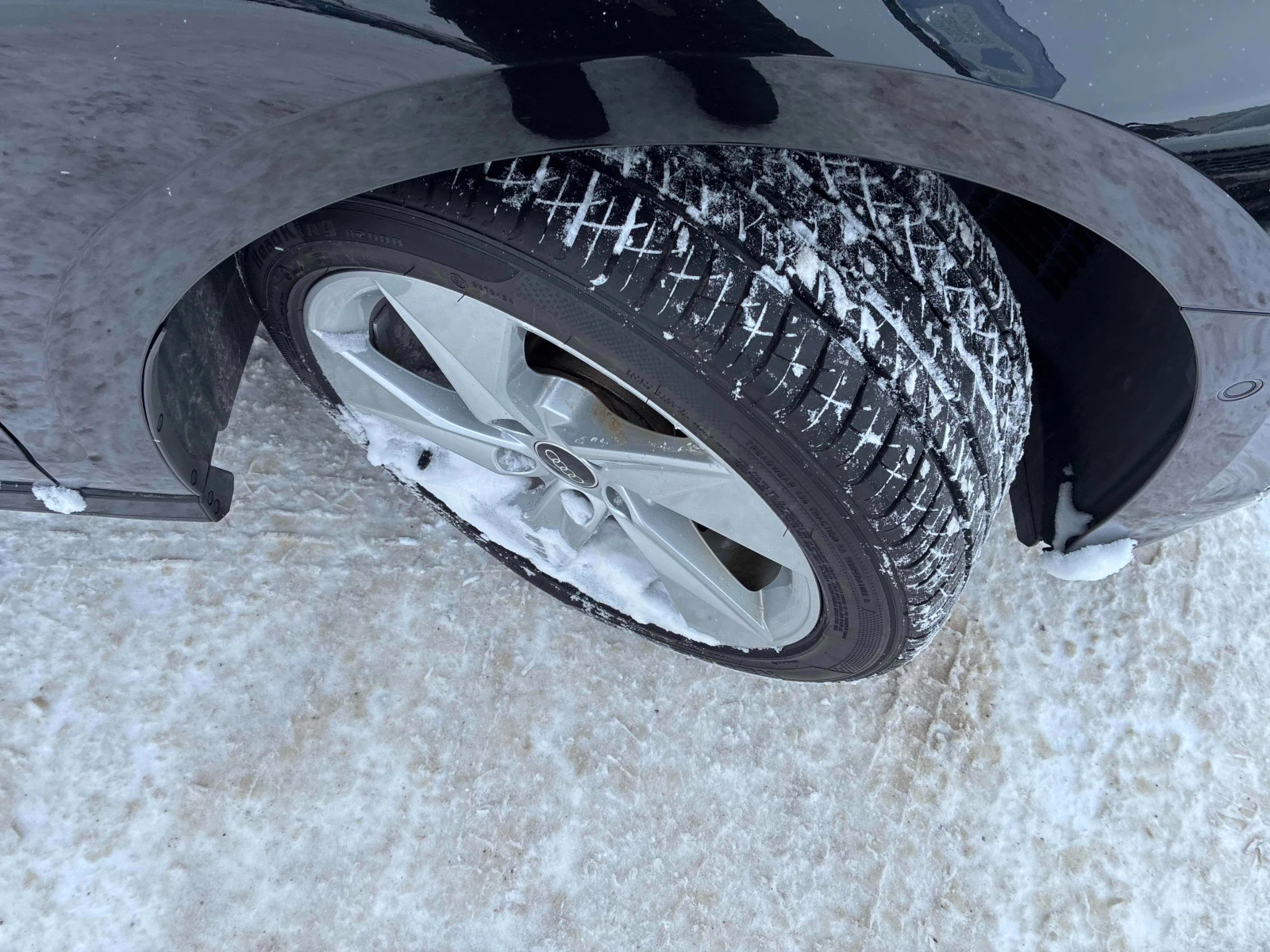 Audi A3 Quattro| KEYLESS GO| CARFAX| PANO - изображение 6