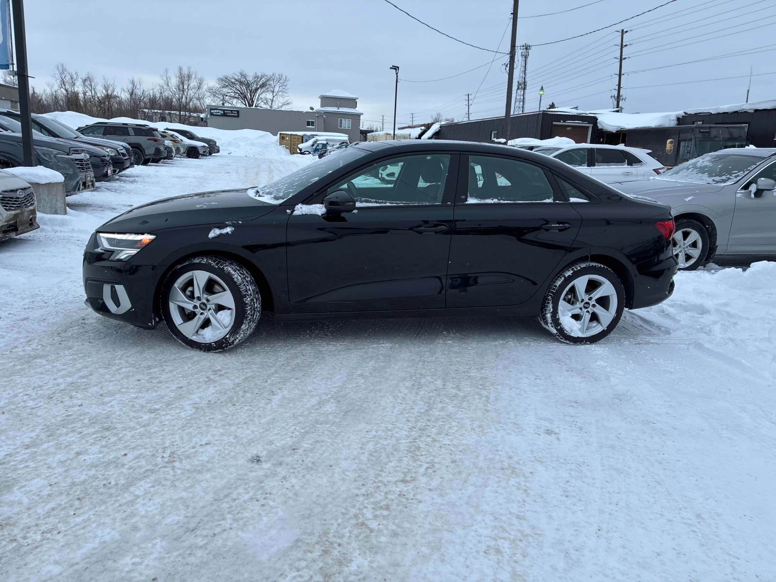 Audi A3 Quattro| KEYLESS GO| CARFAX| PANO - изображение 4