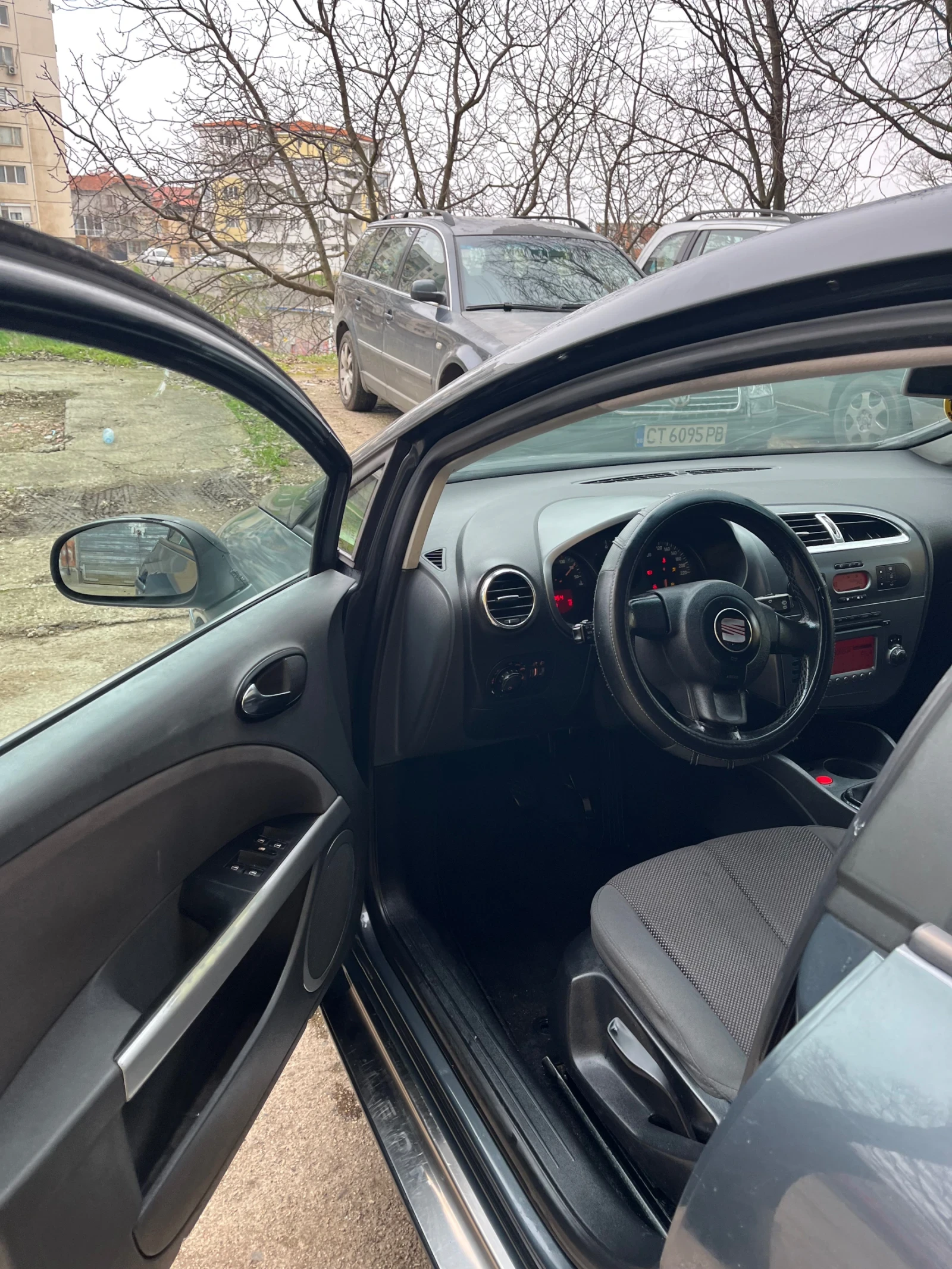 Seat Leon, снимка 7 - Автомобили и джипове - 53855178