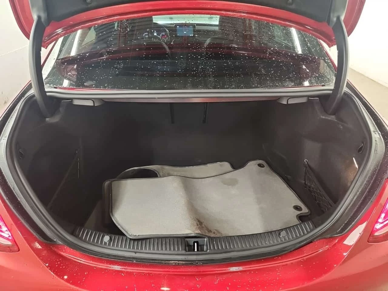 Mercedes-Benz C 300 AMG Line * Панорама * LED фарове * CARFAX * , снимка 14 - Автомобили и джипове - 53878458