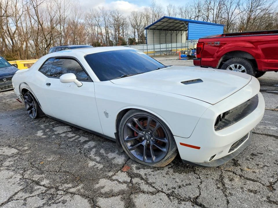 Dodge Challenger 5.7L R/T, снимка 3 - Автомобили и джипове - 54023246