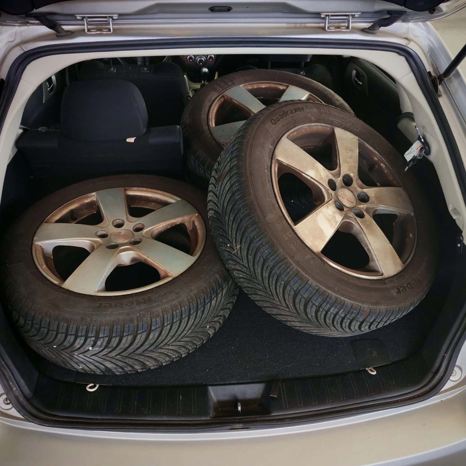 Subaru Impreza 2011 Фабрична газ 1.5 BOXER, снимка 11 - Автомобили и джипове - 54370917