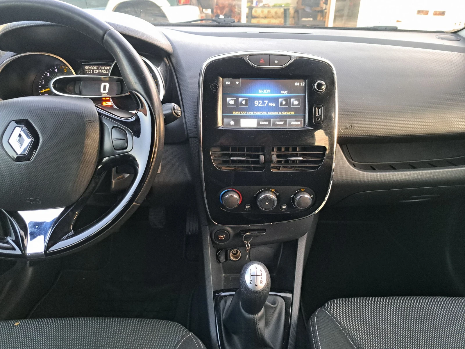 Renault Clio Нави, снимка 7 - Автомобили и джипове - 54558792