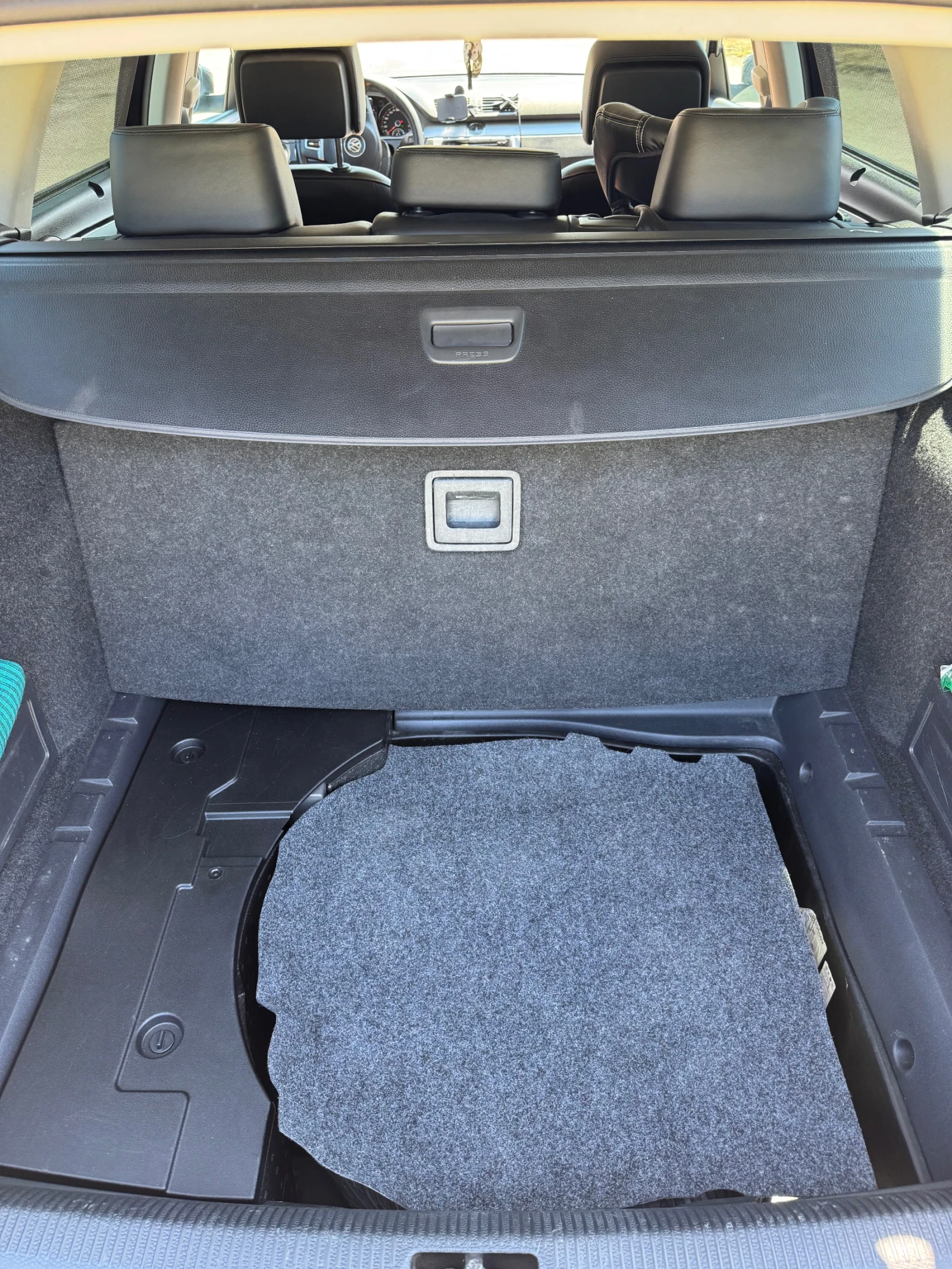 VW Passat B7, снимка 7 - Автомобили и джипове - 54618041
