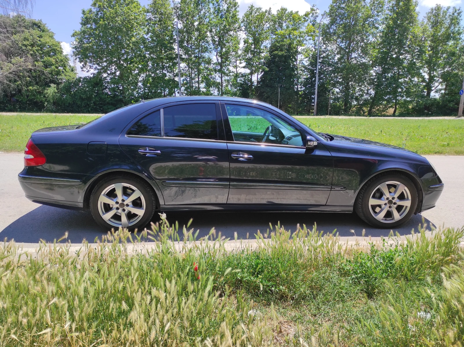 Mercedes-Benz E 500, снимка 3 - Автомобили и джипове - 55049406
