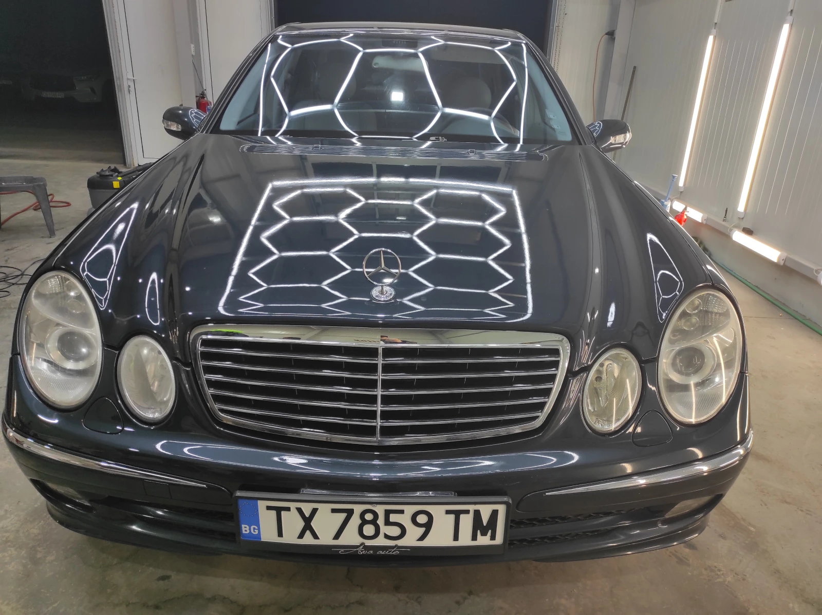 Mercedes-Benz E 500, снимка 8 - Автомобили и джипове - 55049406