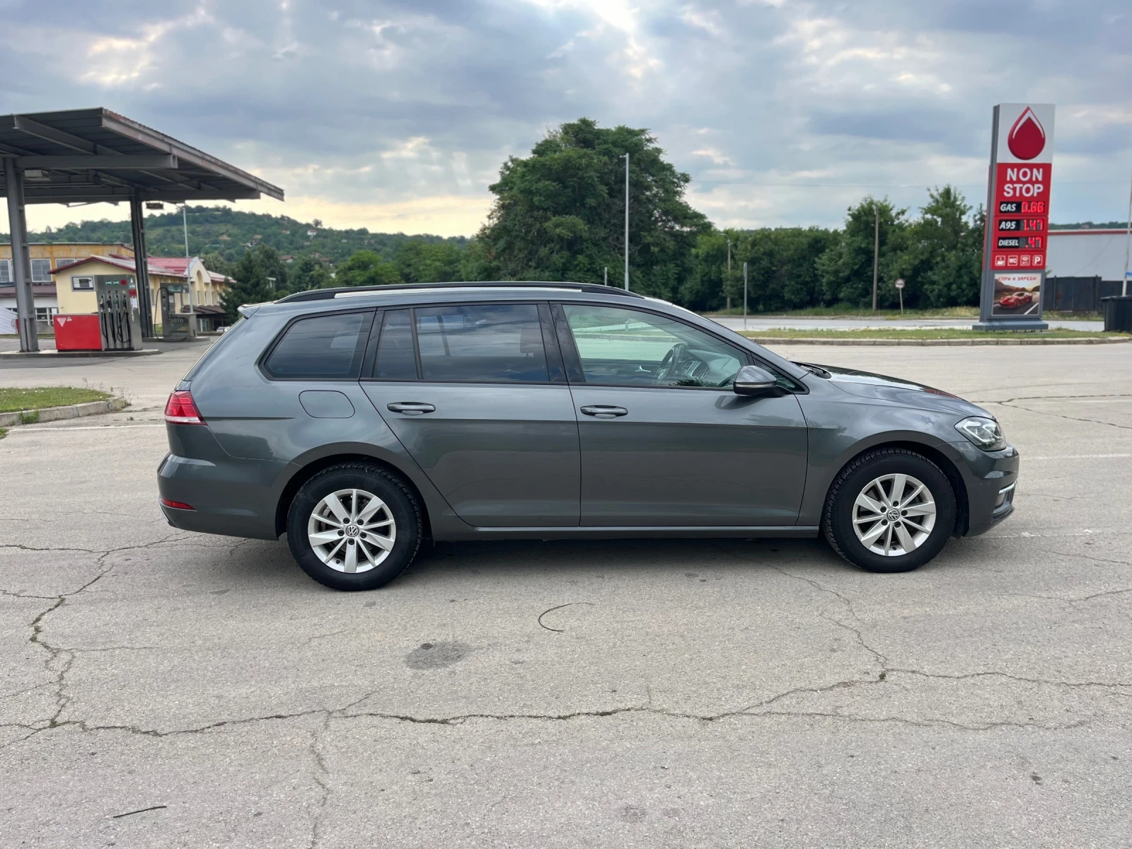VW Golf Variant, снимка 7 - Автомобили и джипове - 55125957