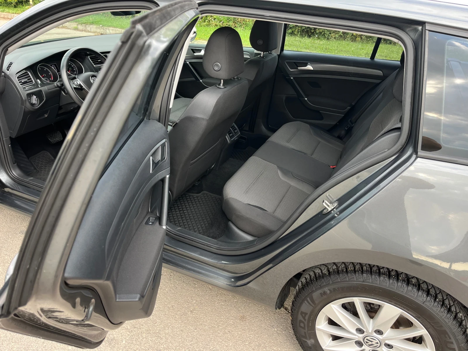 VW Golf Variant, снимка 13 - Автомобили и джипове - 55125957