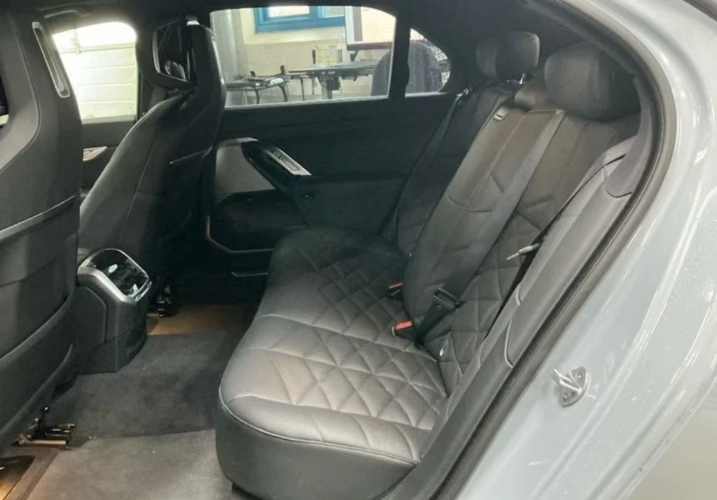 BMW i7 eDrive 50/M Sport/TV/PANO/B&W/360 /HEAD UP | Mobile.bg � ����������� 17
