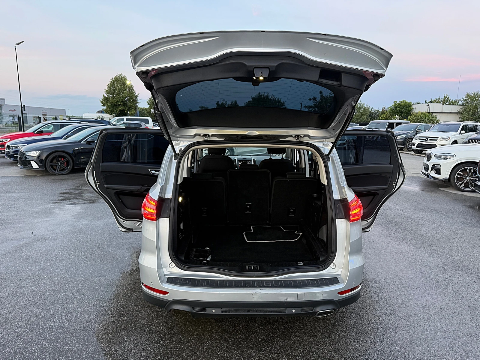 Ford S-Max Distronik-Led-Avtomatik-Germania, снимка 16 - Автомобили и джипове - 55345888