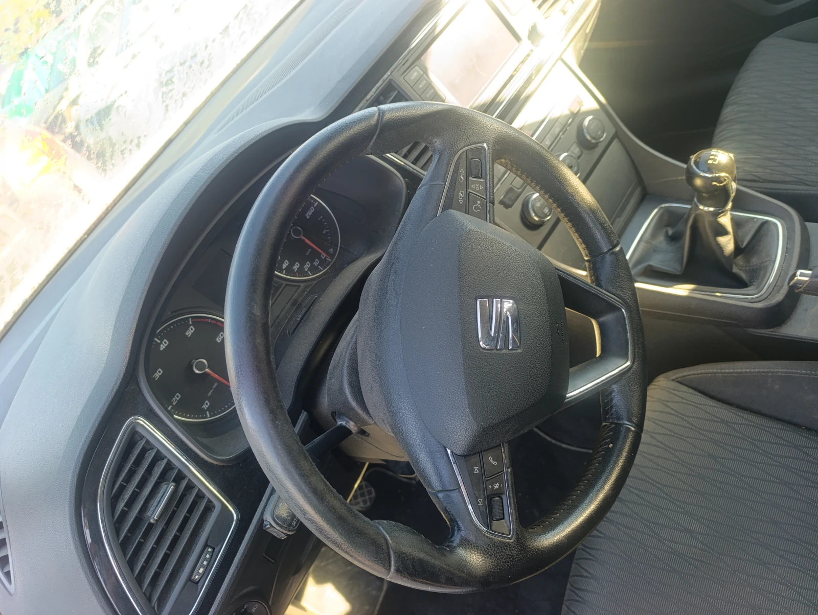 Seat Leon 2.0TDI, снимка 12 - Автомобили и джипове - 56014126