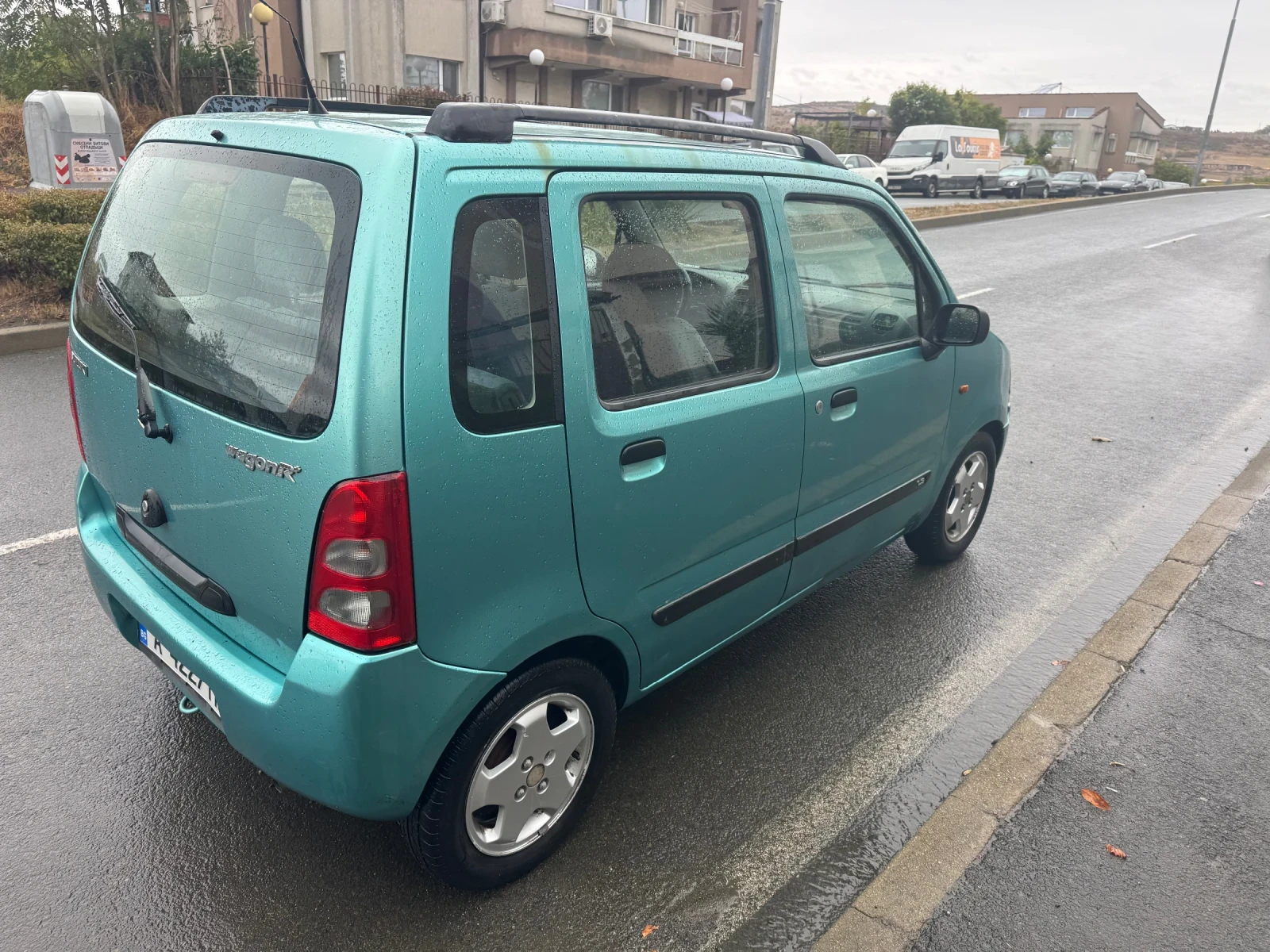 Suzuki Wagon r 1.3 i, снимка 7 - Автомобили и джипове - 56055923