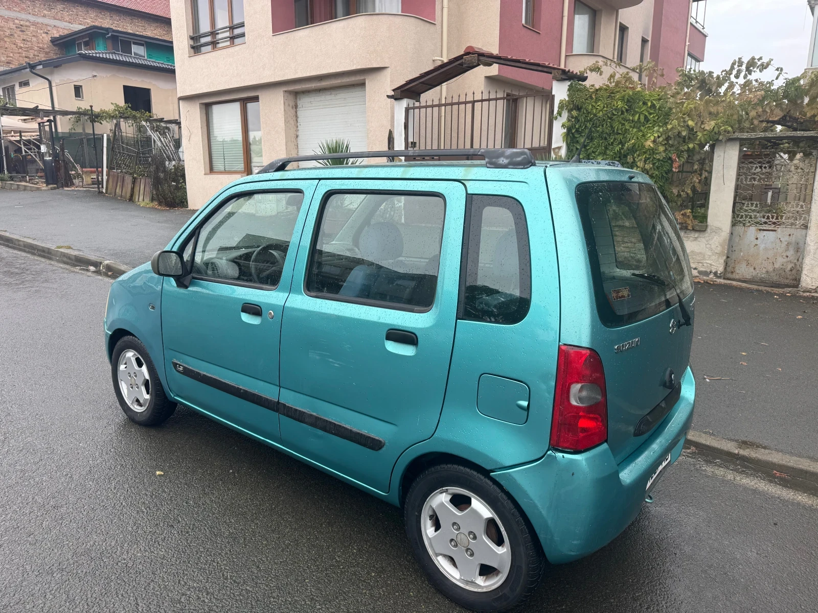 Suzuki Wagon r 1.3 i, снимка 4 - Автомобили и джипове - 56055923