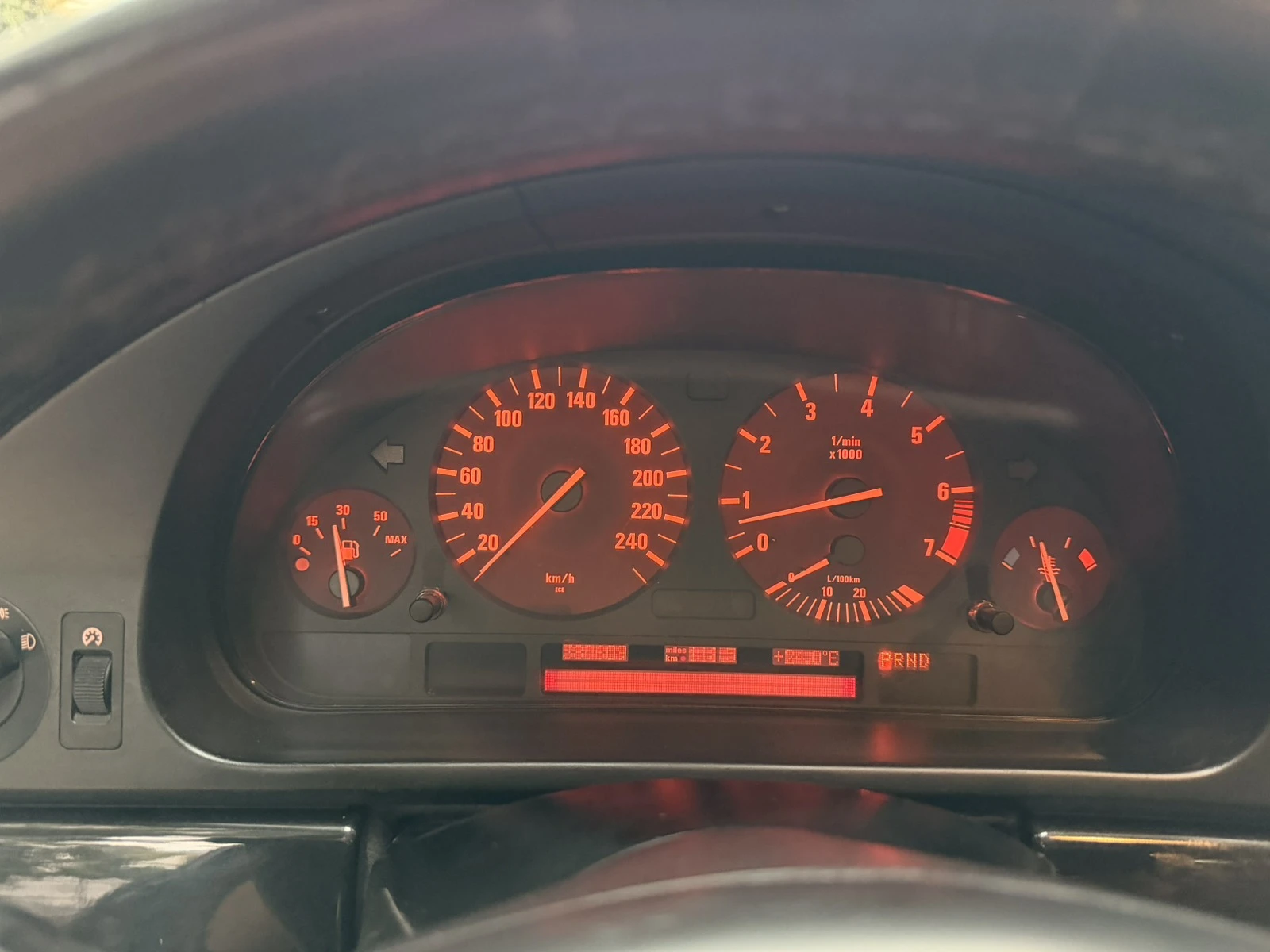 BMW 520 Е39 Тоuring, снимка 13 - Автомобили и джипове - 56185129