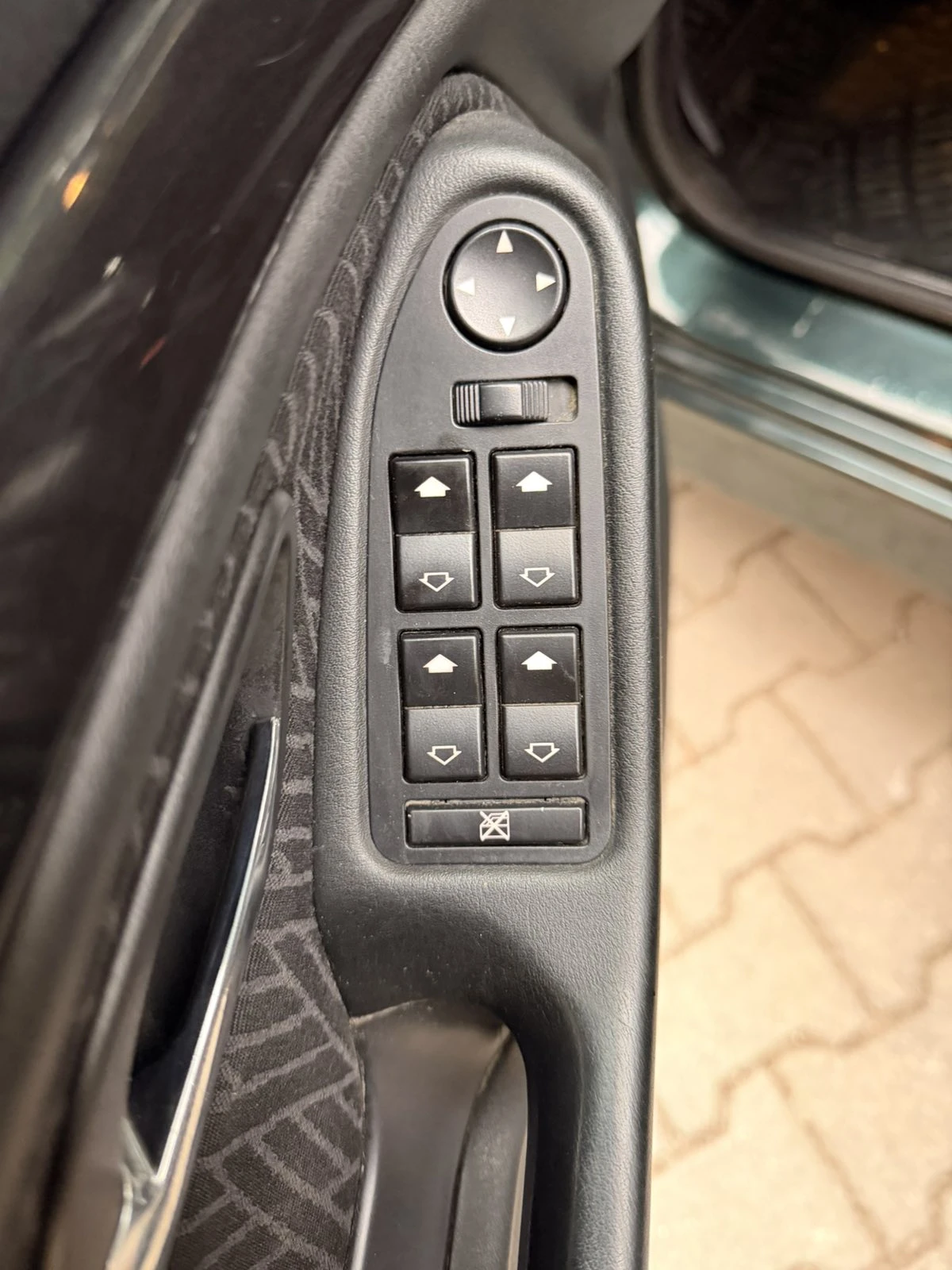 BMW 520 Е39 Тоuring, снимка 11 - Автомобили и джипове - 56185129