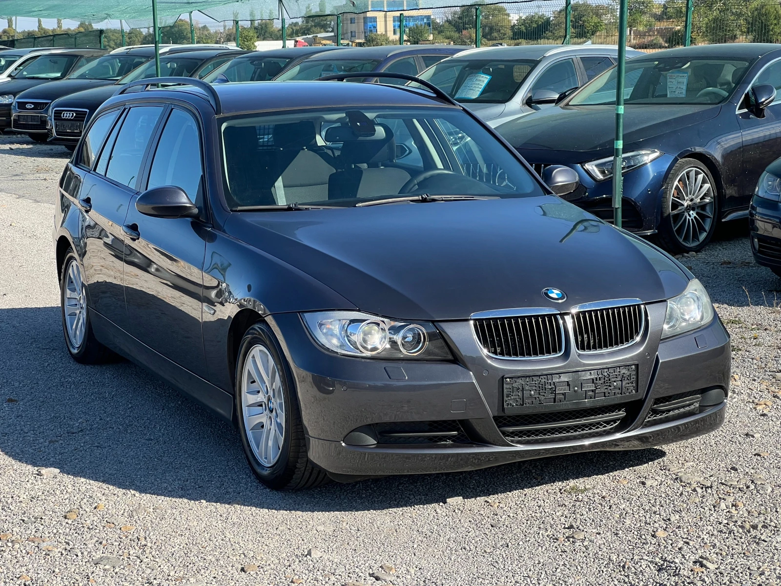 BMW 320 D, снимка 3 - Автомобили и джипове - 56312652