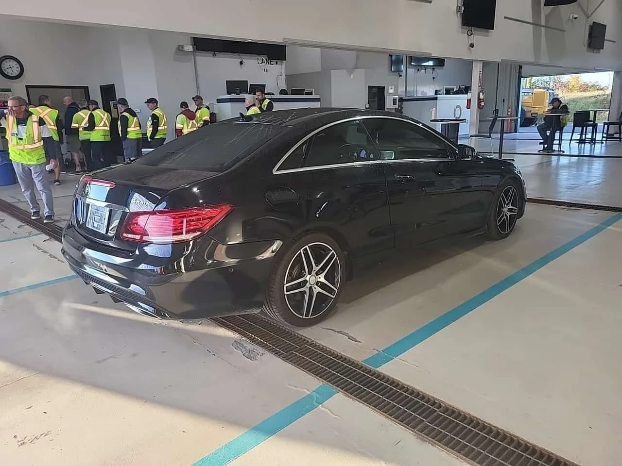 Mercedes-Benz E 400 * 2dr Cpe 4matic * CARFAX *  | Mobile.bg � ����������� 2