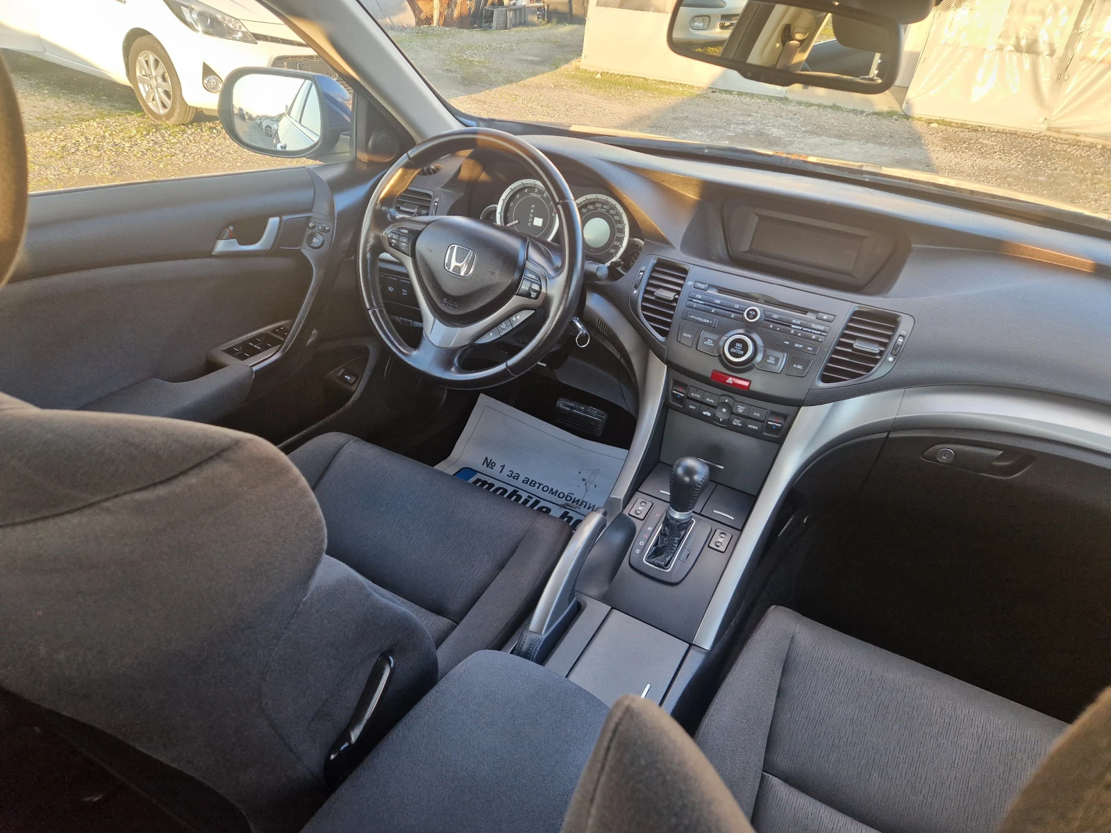 Honda Accord 2.0I-VTEC/Automatic/Elegance, снимка 13 - Автомобили и джипове - 56468302