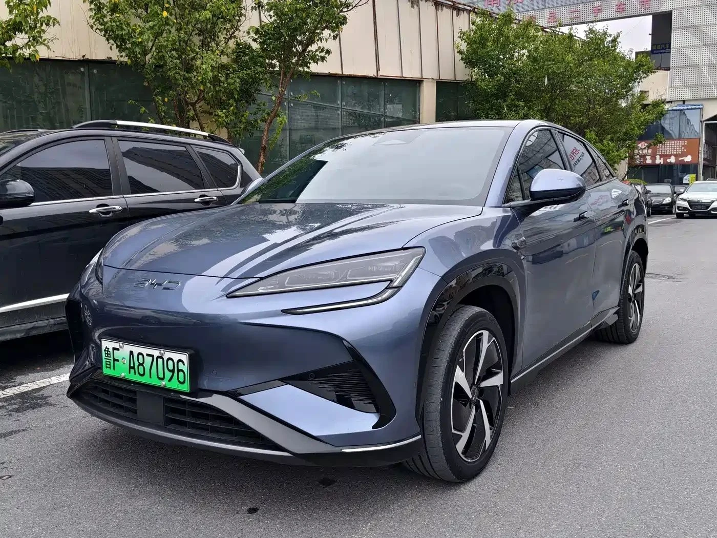 BYD Sealion 7, снимка 2 - Автомобили и джипове - 56685996