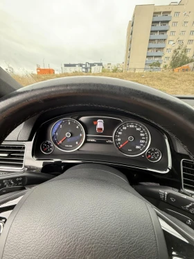 Обява за продажба на VW Touareg 3.0 TDI V6 ~46 800 лв. - изображение 7