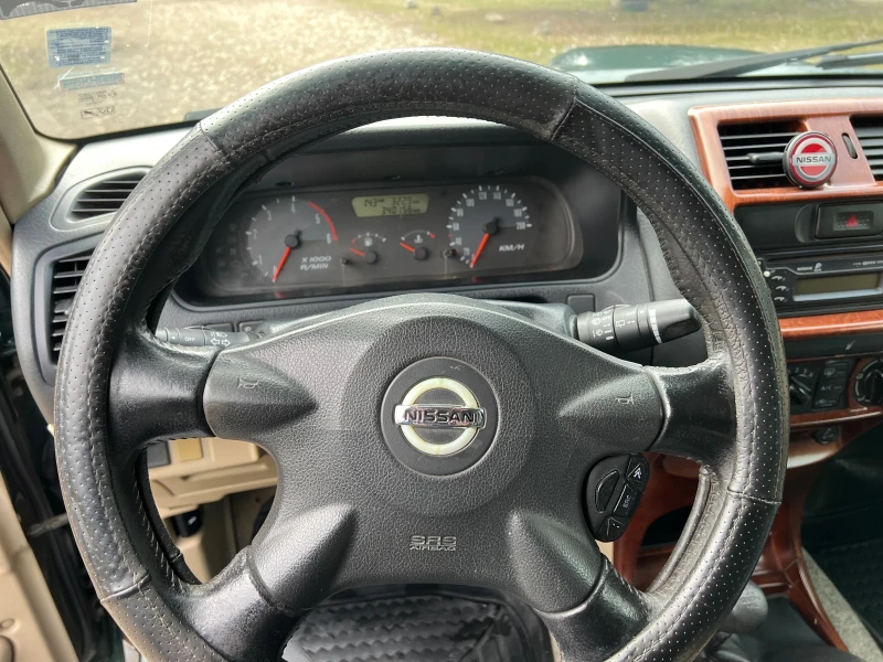 Nissan Terrano 3.0 , снимка 10 - Автомобили и джипове - 49295126