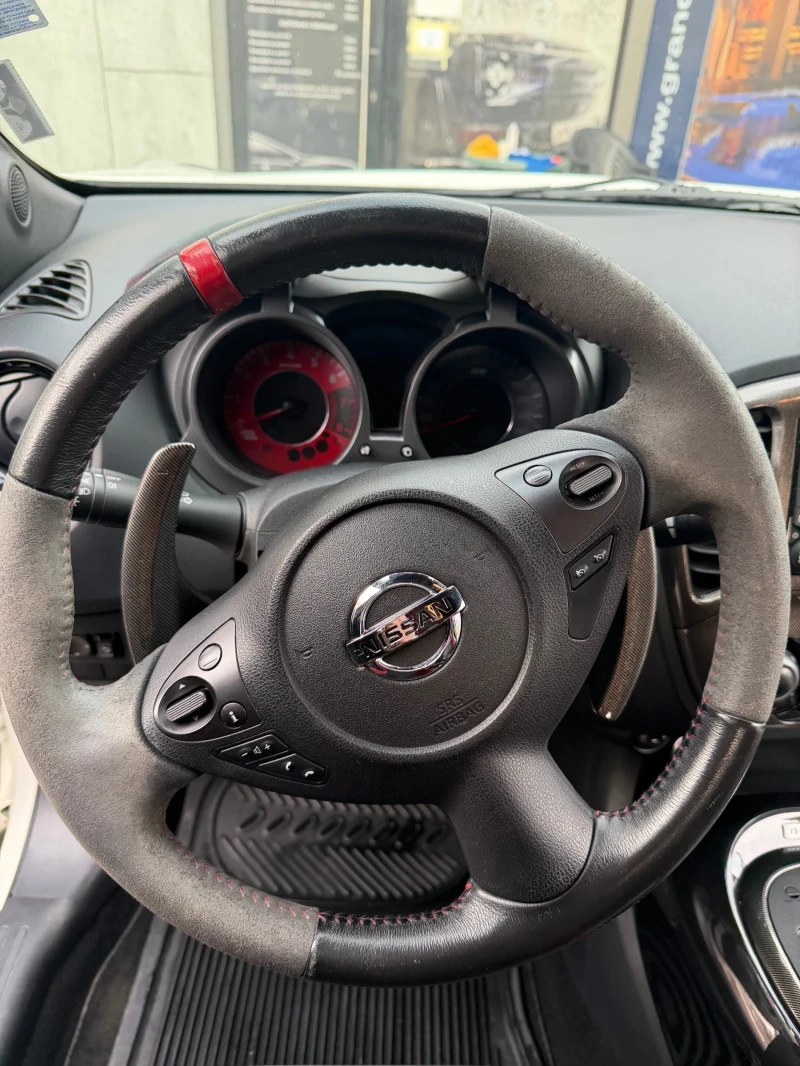 Nissan Juke, снимка 13 - Автомобили и джипове - 53362424