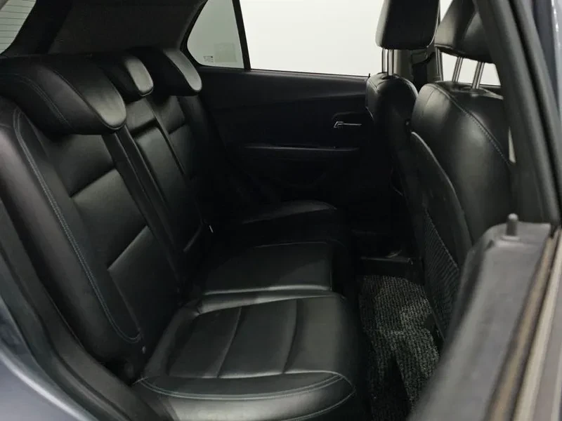 Chevrolet Trax 1.4, снимка 12 - Автомобили и джипове - 54330261