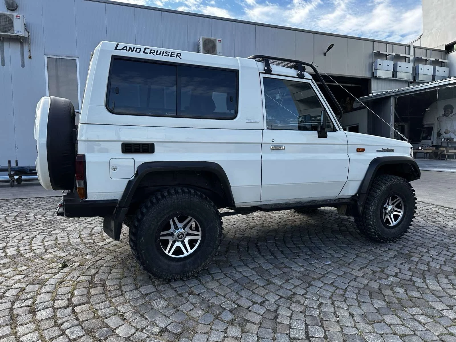 Toyota Land cruiser RJ 73 2.4 - изображение 5