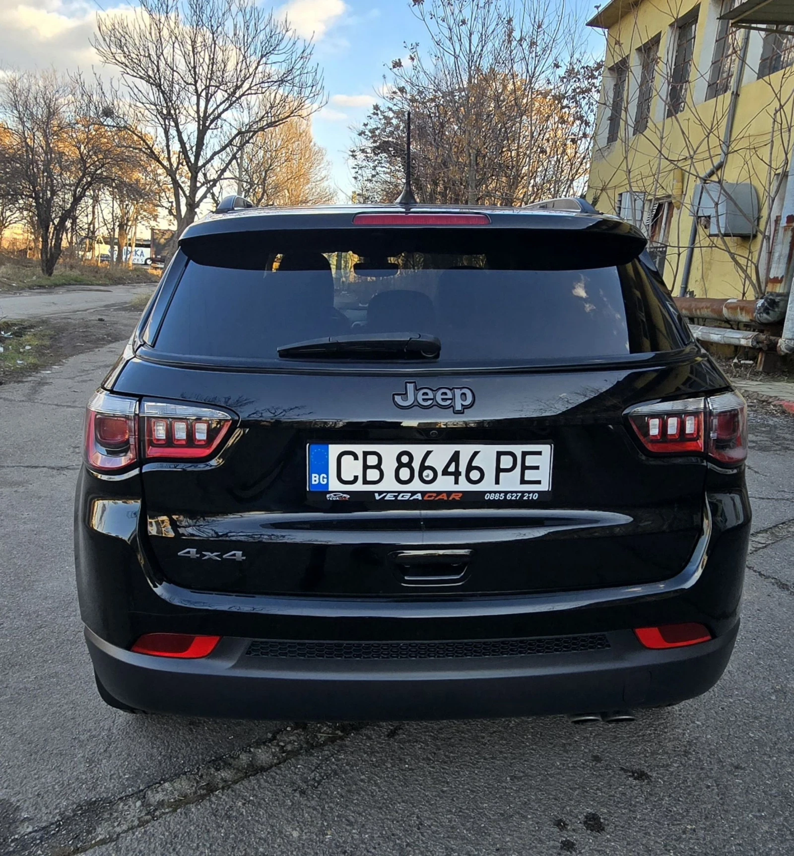 Jeep Compass 2, 4куб, 182кс, automatic, 4x4, камера, газ/бензин - изображение 9