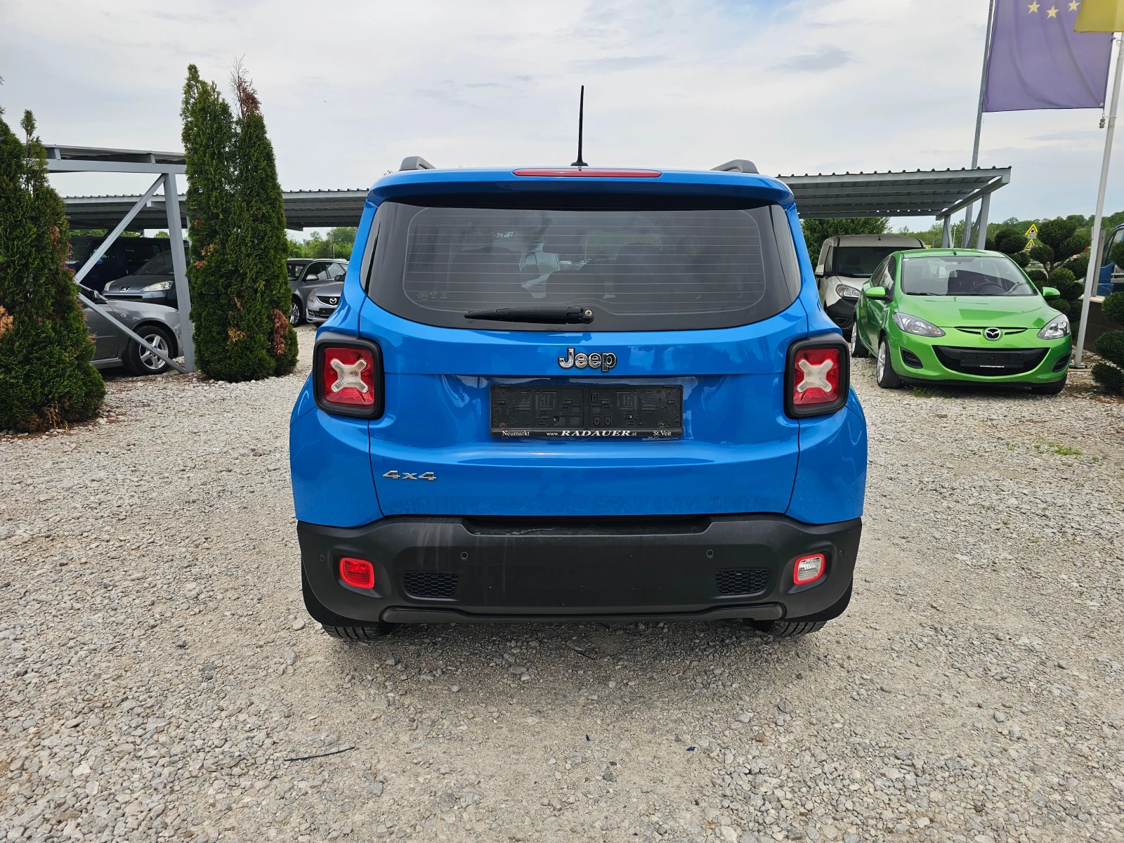 Jeep Renegade 2.0M-JET 4X4 - изображение 4