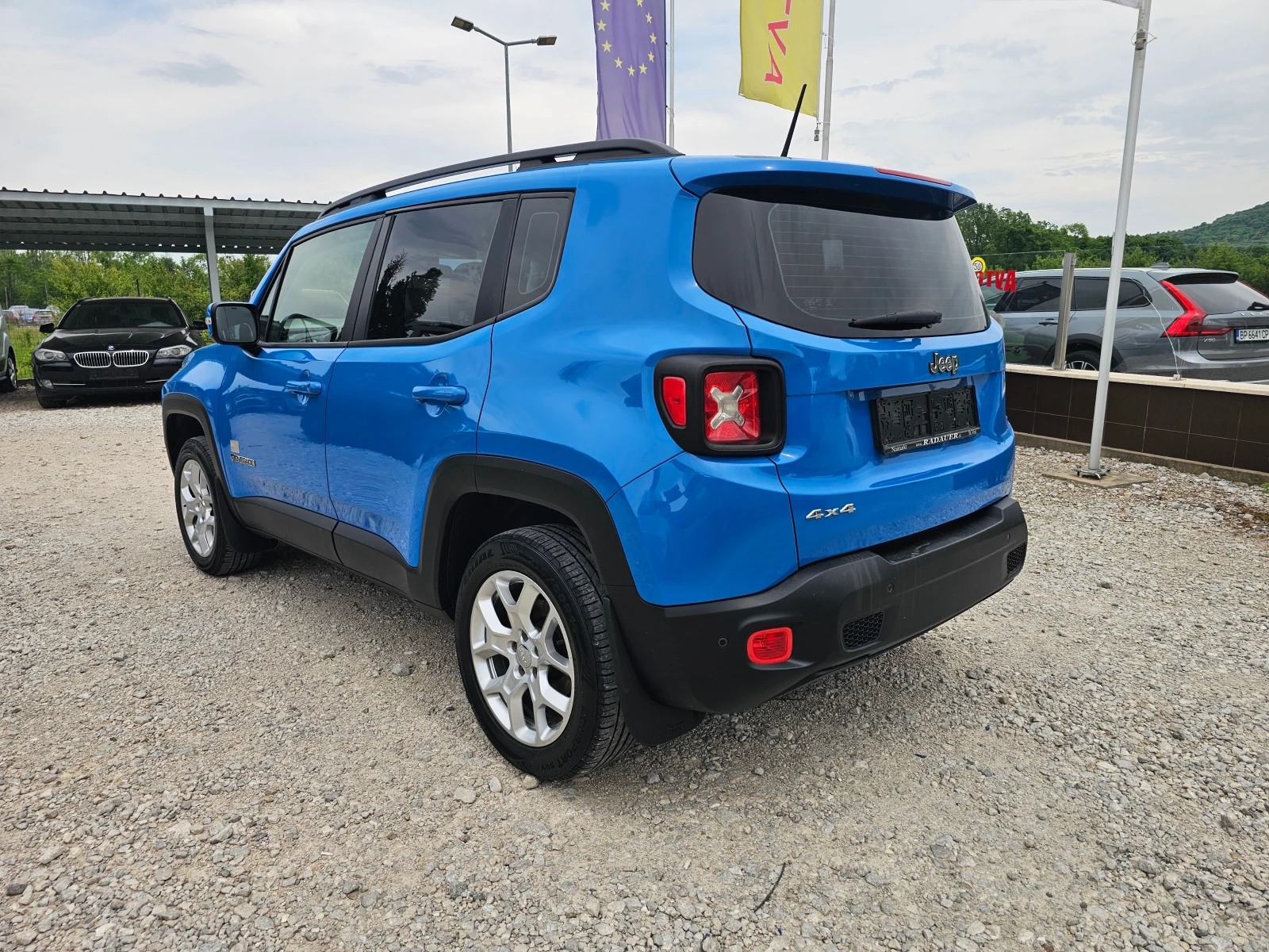 Jeep Renegade 2.0M-JET 4X4 - изображение 3