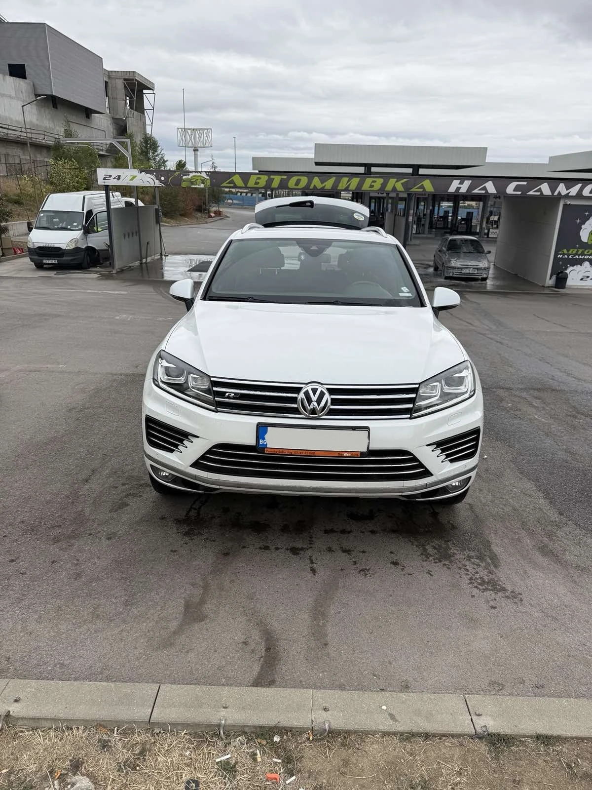 VW Touareg 3.0 TDI V6 - изображение 2