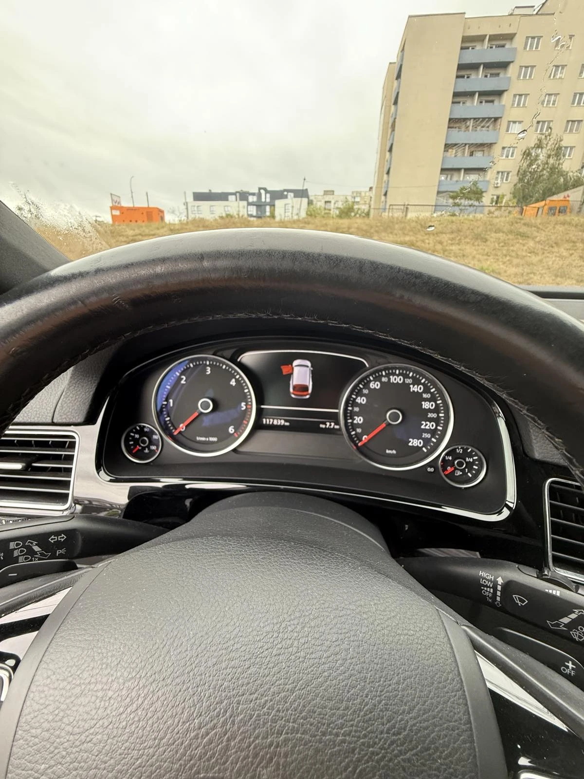 VW Touareg 3.0 TDI V6 - изображение 8