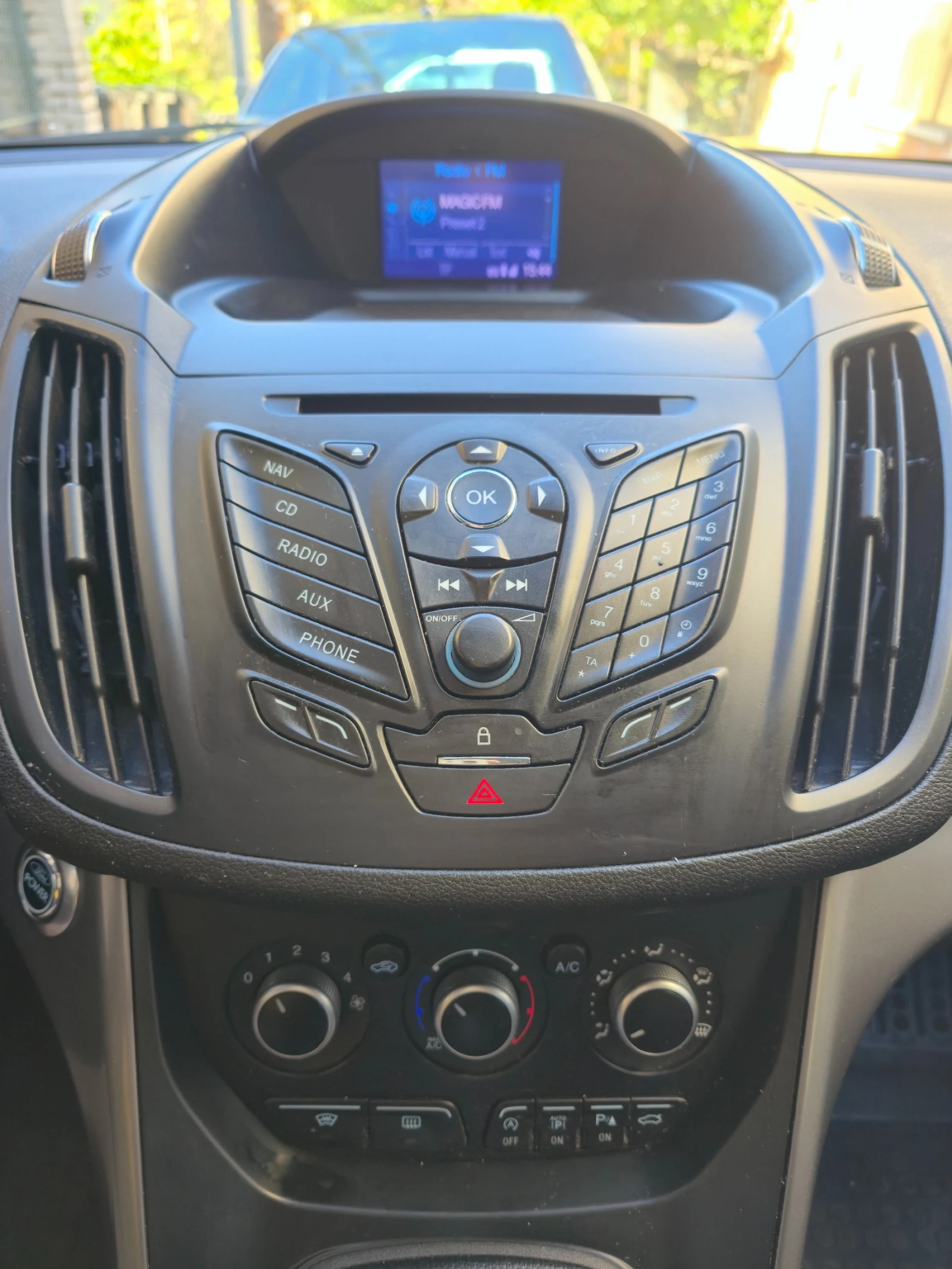 Ford Kuga  - изображение 7