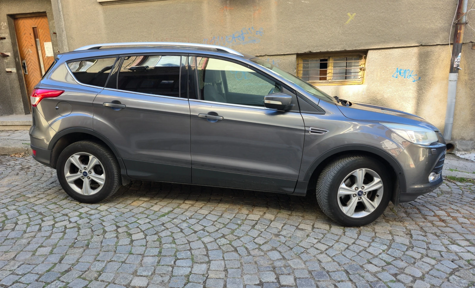Ford Kuga  - изображение 4