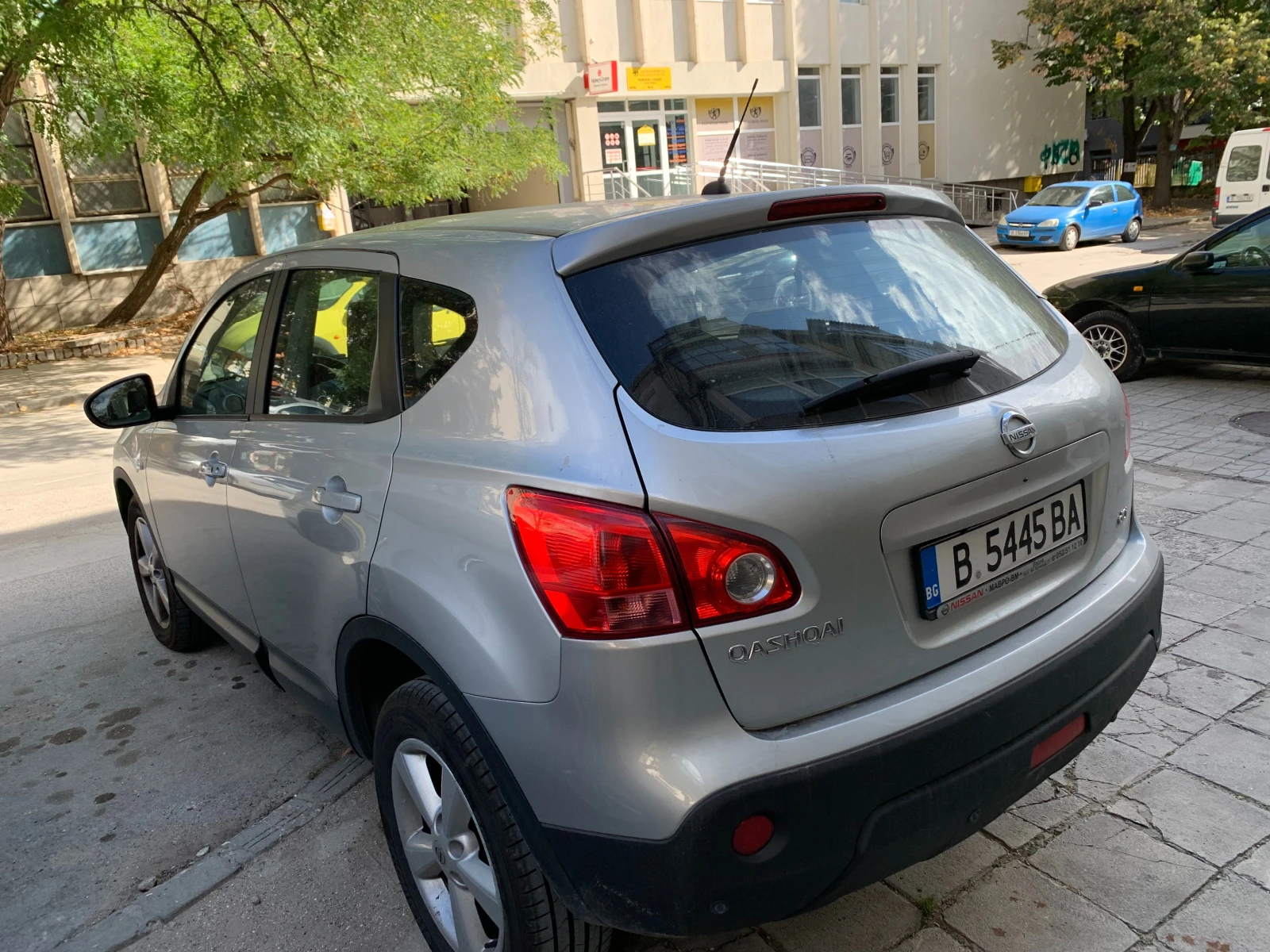 Nissan Qashqai, снимка 7 - Автомобили и джипове - 54248241