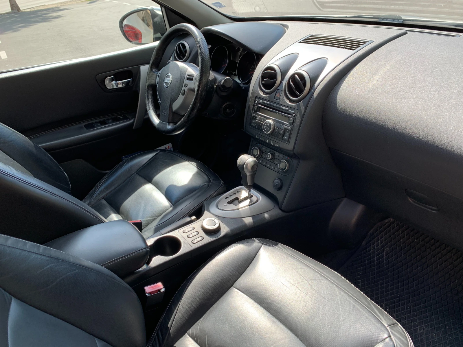 Nissan Qashqai, снимка 8 - Автомобили и джипове - 54248241