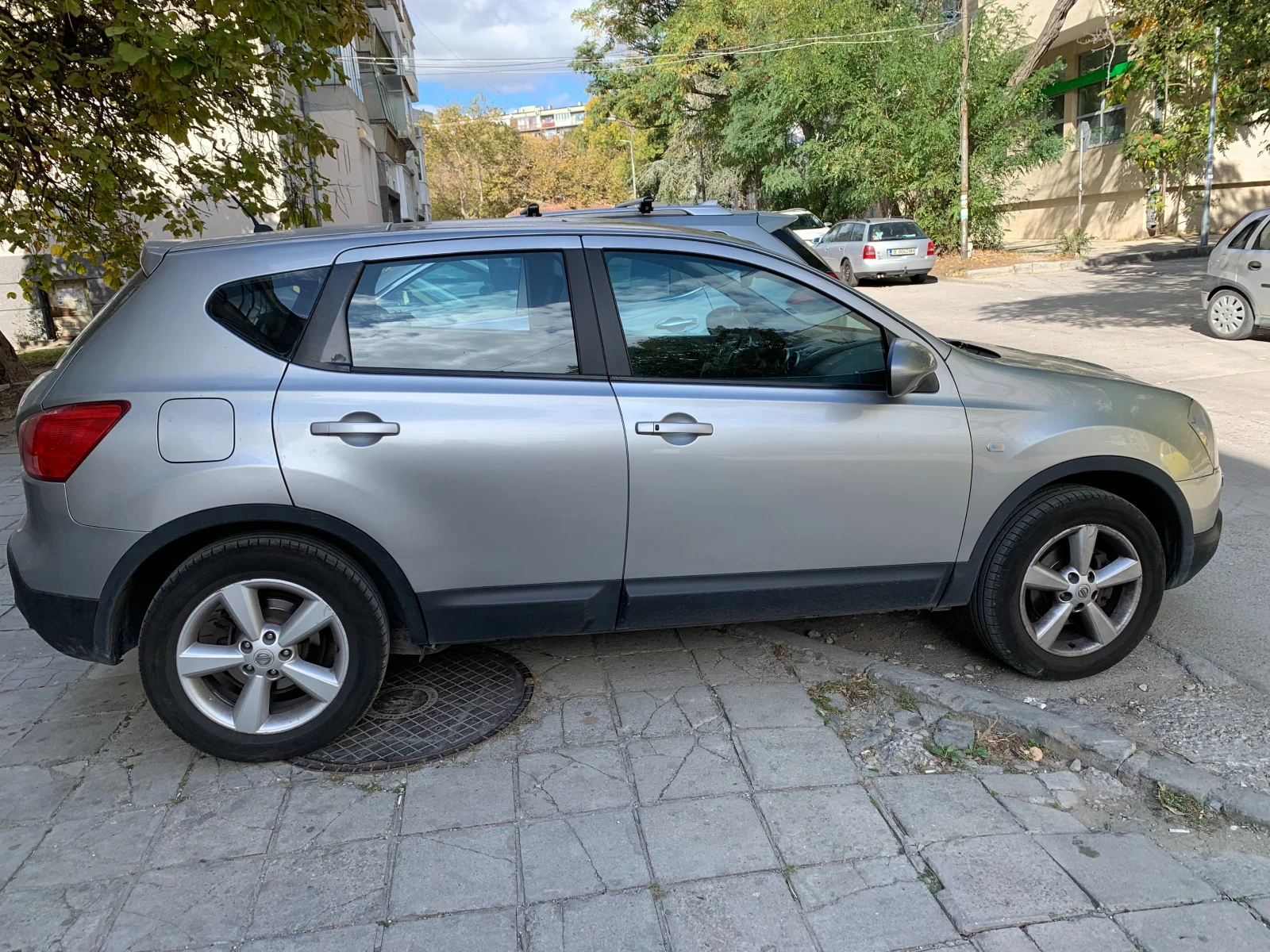 Nissan Qashqai, снимка 5 - Автомобили и джипове - 54248241