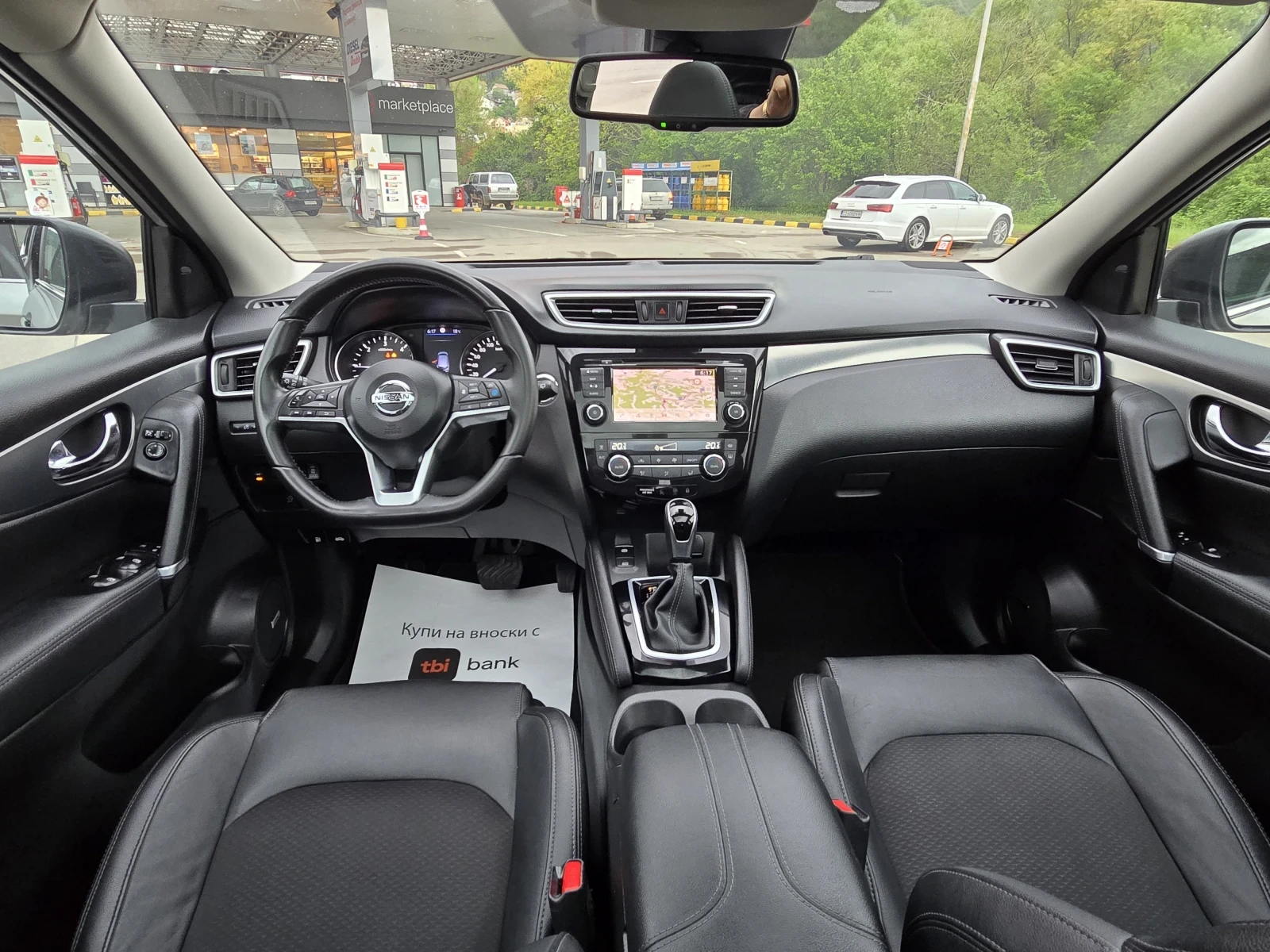 Nissan Qashqai Топ състояние 1, 7 дизел 4 x 4 100%  реален пробег, снимка 12 - Автомобили и джипове - 54486691