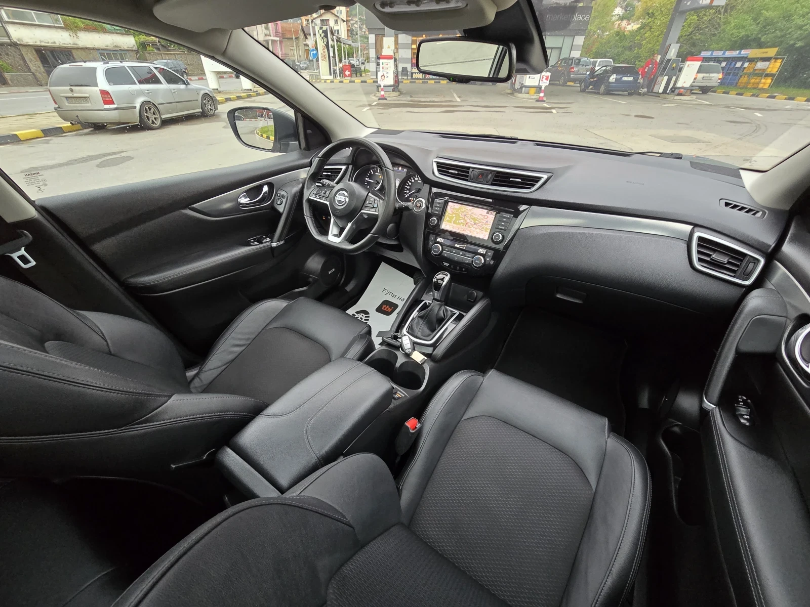 Nissan Qashqai Топ състояние 1, 7 дизел 4 x 4 100%  реален пробег, снимка 13 - Автомобили и джипове - 54486691