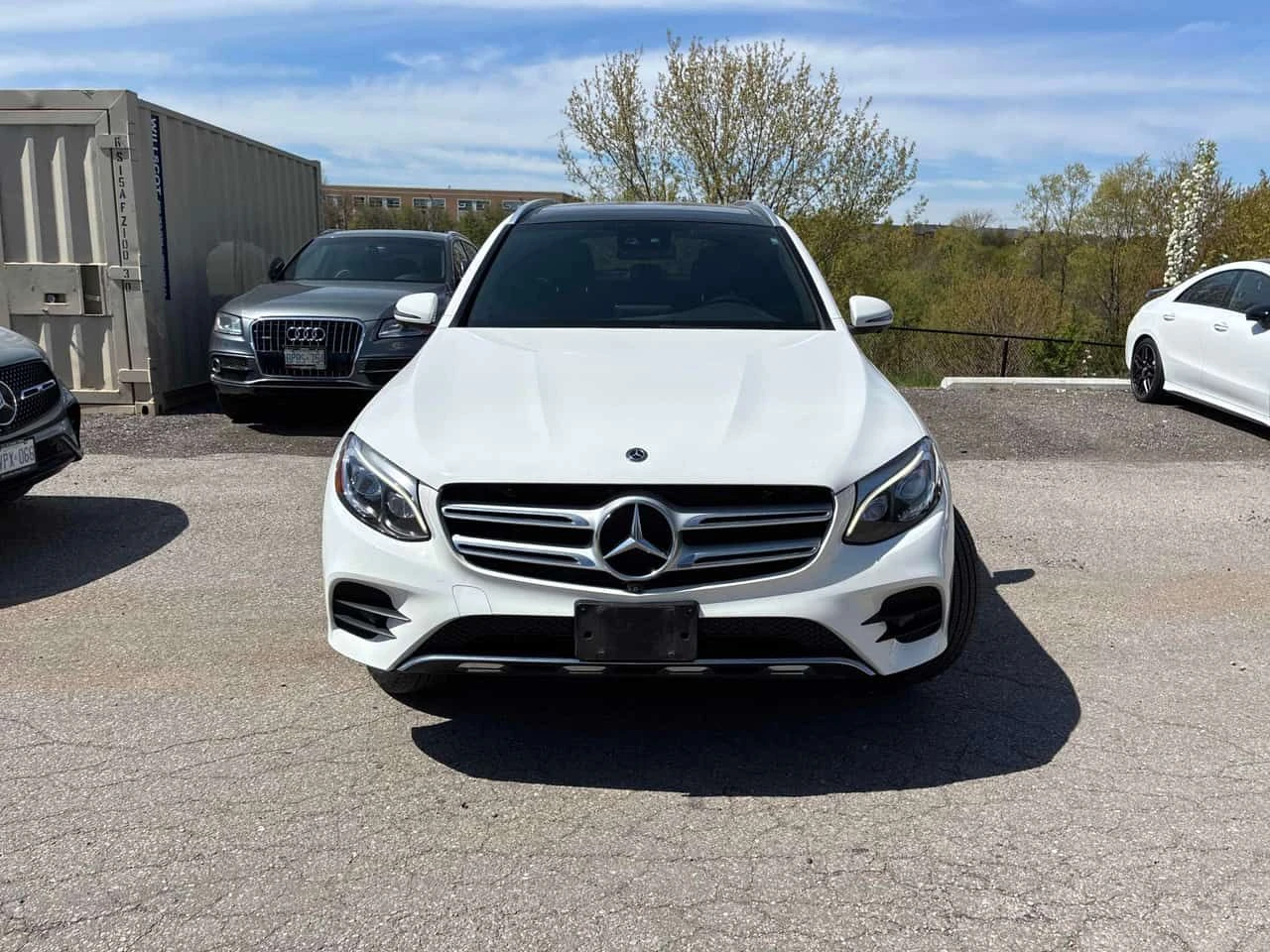 Mercedes-Benz GLC 300 ПАНО * ПОДГРЕВИ * KEYLESS * CARFAX, снимка 6 - Автомобили и джипове - 54682601