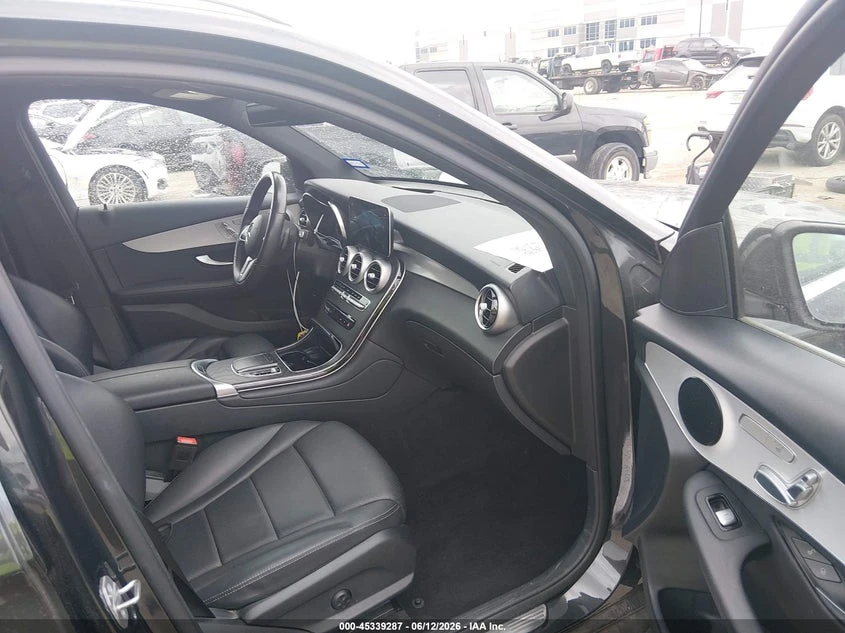 Mercedes-Benz GLC 300 2.0l Suv, снимка 5 - Автомобили и джипове - 55565510