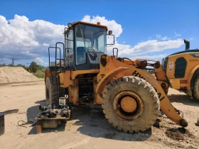 Челен товарач Hyundai HL 760-7A  За части!, снимка 4