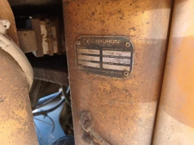 Челен товарач Hyundai HL 760-7A  За части!, снимка 2
