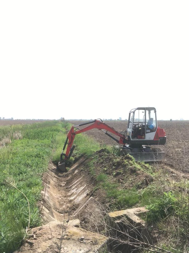 Багер Neuson 3800WD, снимка 3 - Индустриална техника - 52906838