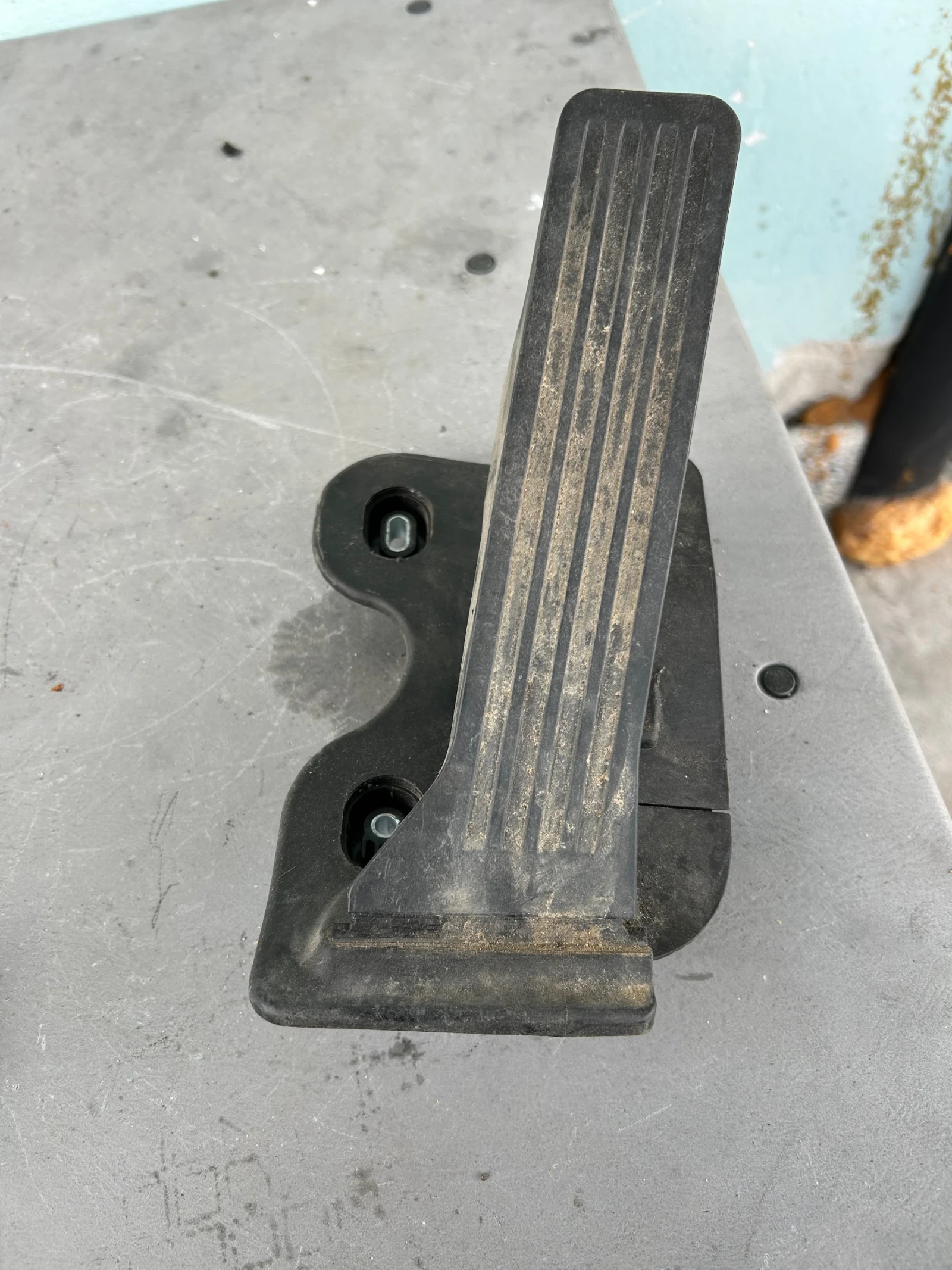  6VP312.041-04 ����� ��� ����� 3 2012-2016 GHP9-41600-A | Mobile.bg � ����������� 1