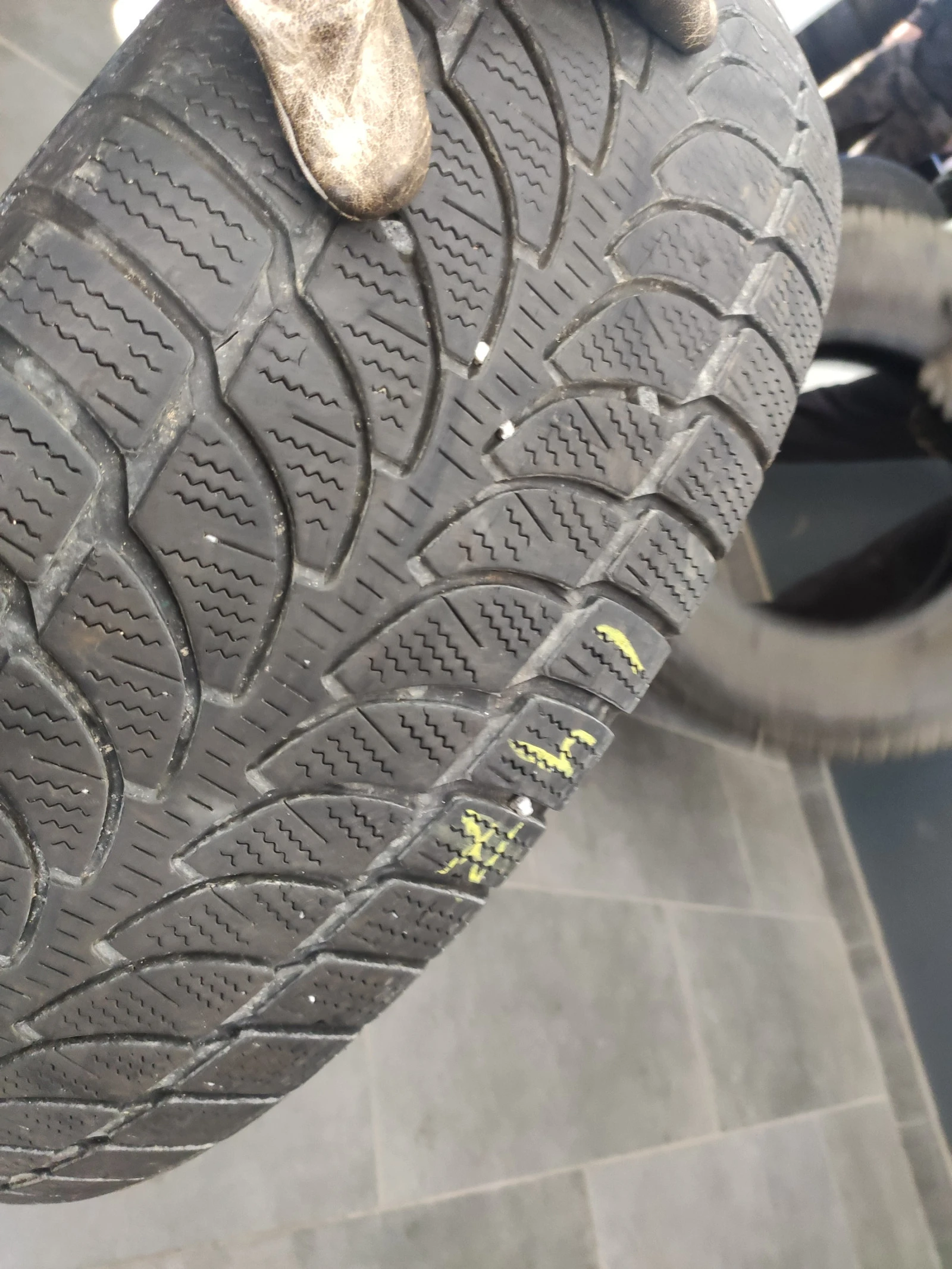  235/75R15 | Mobile.bg   10