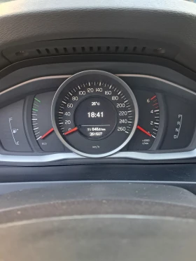 Volvo V60  D5 AWD, снимка 12