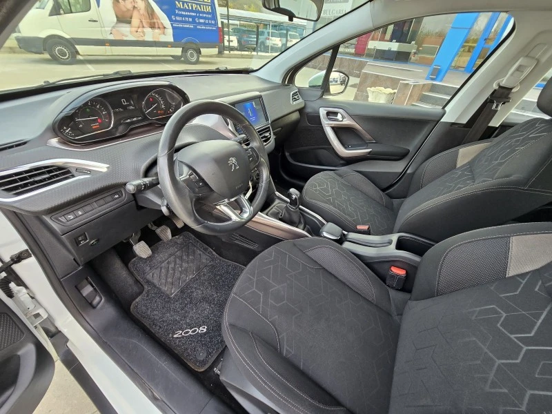 Peugeot 2008 1.2i/BENZIN-GAZ, снимка 6 - Автомобили и джипове - 46535775